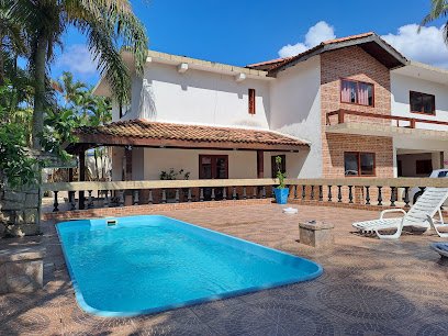 Casarao-Pertinho-da-Praia